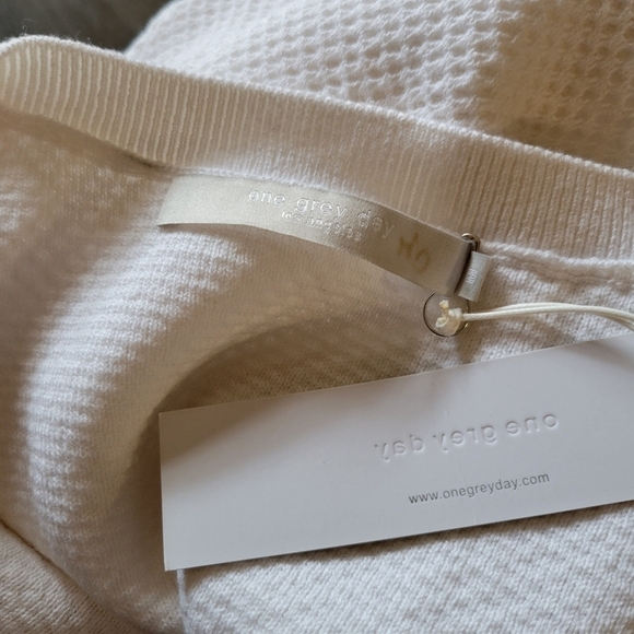 One Grey Day NWT Sweater Knit Bodysuit Size M - Picture 2 of 2